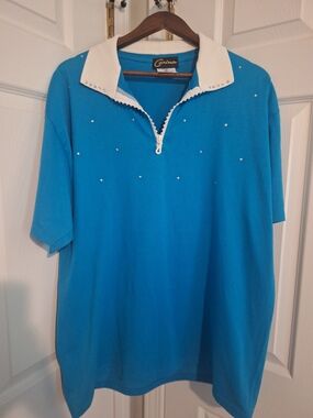 Bright Blue Polo‑Style Top with White Collar – Excellent ConditionThis